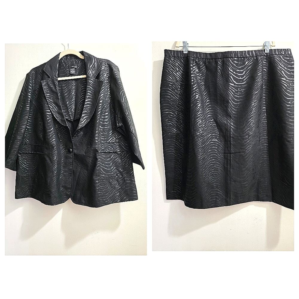T Milano Black Zebra Skin 2 Piece Suit size 22W